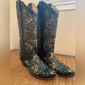Corral cowboy boots